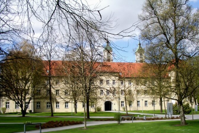 Kloster Weisenau ZFP Außenansicht